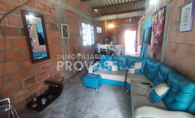 VENTA de CASAS en LOS PATIOS