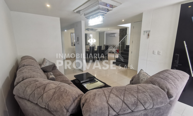 VENTA de CASAS en LOS PATIOS