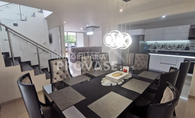 VENTA de CASAS en LOS PATIOS