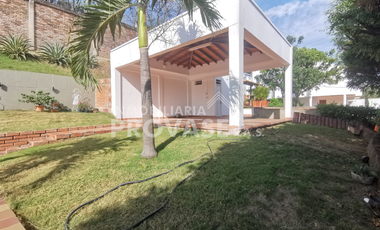 VENTA de CASAS en LOS PATIOS