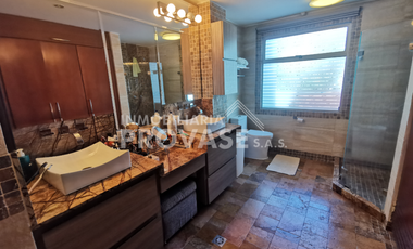 VENTA de CASAS en LOS PATIOS