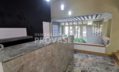 ARRIENDO de CASA COMERCIAL en CUCUTA