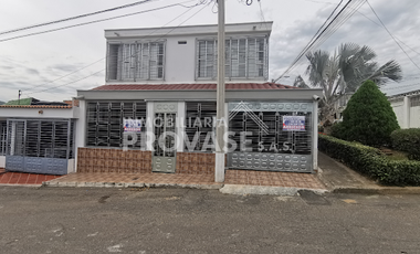 VENTA de CASAS en LOS PATIOS