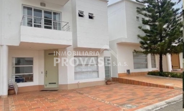 VENTA de CASAS en LOS PATIOS