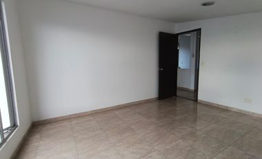 OFICINA EN ARRIENDO EN VERSALLES/MANIZALES