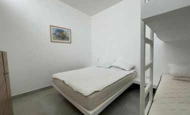 SE VENDE LINDA CASA EN LA PLAYA HONDA, CERRO AZUL