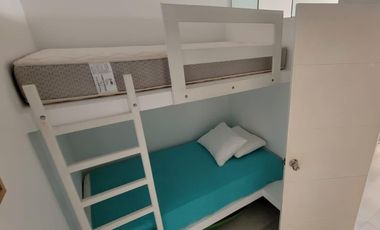 SE VENDE LINDA CASA EN LA PLAYA HONDA, CERRO AZUL