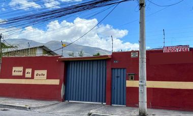Casa en Venta /Mitad del Mundo