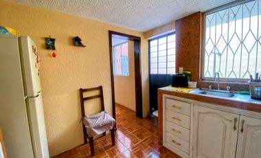 Casa en Venta /Mitad del Mundo