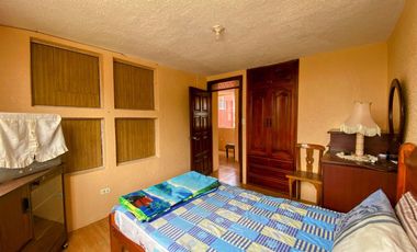 Casa en Venta /Mitad del Mundo