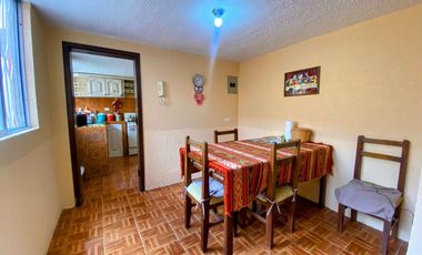 Casa en Venta /Mitad del Mundo