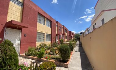 Casa en Venta /Mitad del Mundo