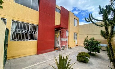 Casa en Venta /Mitad del Mundo
