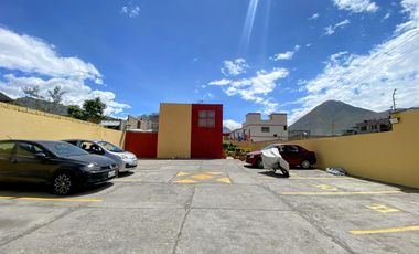 Casa en Venta /Mitad del Mundo