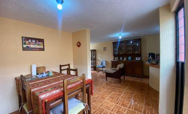 Casa en Venta /Mitad del Mundo