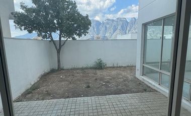 CASA EN RENTA EN LAS MONTAÑAS