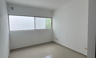 CASA EN RENTA EN LAS MONTAÑAS