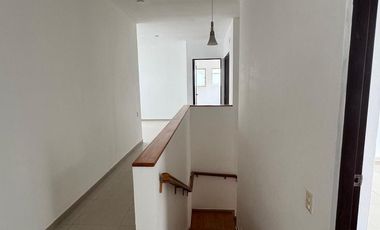CASA EN RENTA EN LAS MONTAÑAS