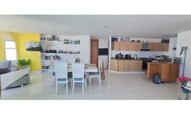 Apto en arriendo en Bello Horizonte con hermosa vista al mar