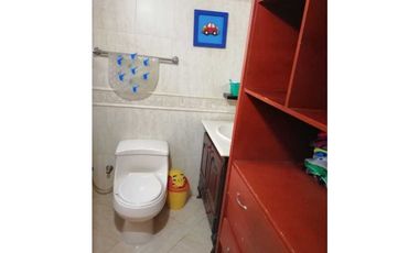 Vendo hermosa casa con piscina en Riascos