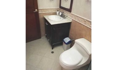 Vendo hermosa casa con piscina en Riascos