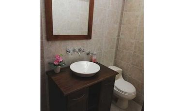 Vendo hermosa casa con piscina en Riascos