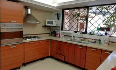 Vendo hermosa casa con piscina en Riascos