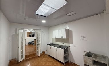 Se Vende Casa Urbana Parque Aborigenes Norte 9360224