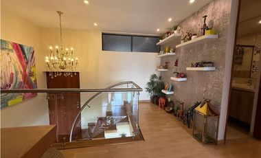 Venta de apartamento Dúplex en el Poblado Cerca a San Lucas