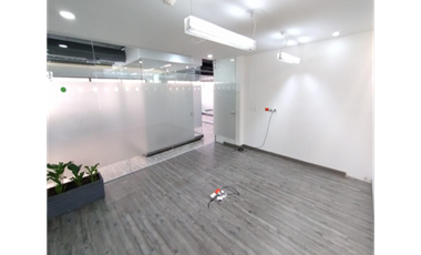 Oficina Corporativa de 380 m² en Arriendo – Chapinero