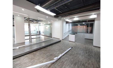 Oficina Corporativa de 380 m² en Arriendo – Chapinero