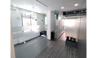 Oficina Corporativa de 380 m² en Arriendo – Chapinero