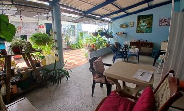 VENDO CASA URBANA- UN NIVEL - VILLETA