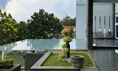 Rumah Vila Mewah Resor Dago Pakar