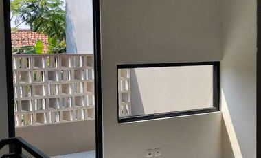 Jual Rumah Baru Pamulang 2 Lantai , Termurah 800 Jutaan