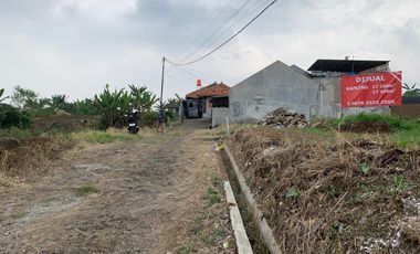 Luas 168 m2 Jual kapling ciwaruga, surat SHM.