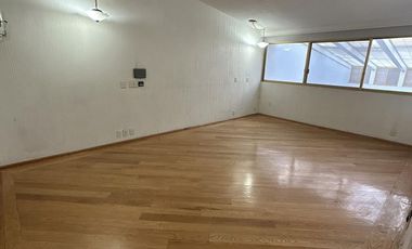 Espaciosa casa en VENTA en Satélite