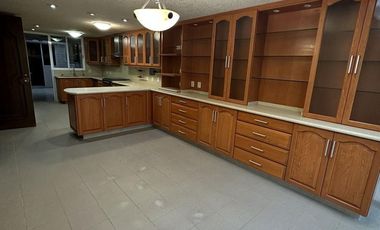 Espaciosa casa en VENTA en Satélite
