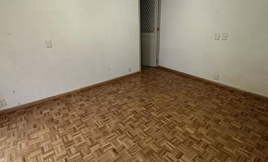Espaciosa casa en VENTA en Satélite