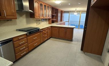 Espaciosa casa en VENTA en Satélite