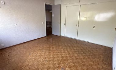 Espaciosa casa en VENTA en Satélite