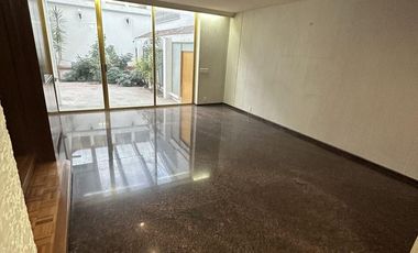 Espaciosa casa en VENTA en Satélite