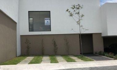 Casa en venta en Cumbres del lago