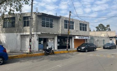 Propiedad con uso comercial Cerca del Templo Acatitlan
