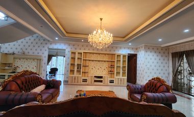 Rumah mewah dilokasi premium selangkah dari Mall Panakukang Makassar