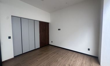 CASA EN VENTA EN FRACCIONAMIENTO ALTOZANO