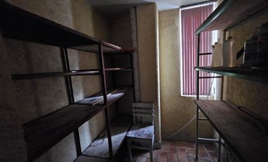 VENTA EDIFICIO o ESCUELA DE 4 NIVELES 1,232m2  todo en regla