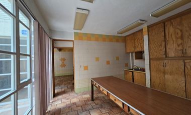 VENTA EDIFICIO o ESCUELA DE 4 NIVELES 1,232m2  todo en regla