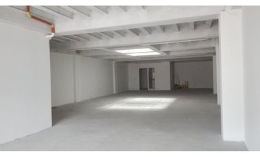 Venta Bodega Bello Antioquia, 178,60 m2, $250 millones