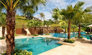 VENTA APARTAMENTO EN CLAYTON AMOBLADO PH EMBASSY CLUB MLD